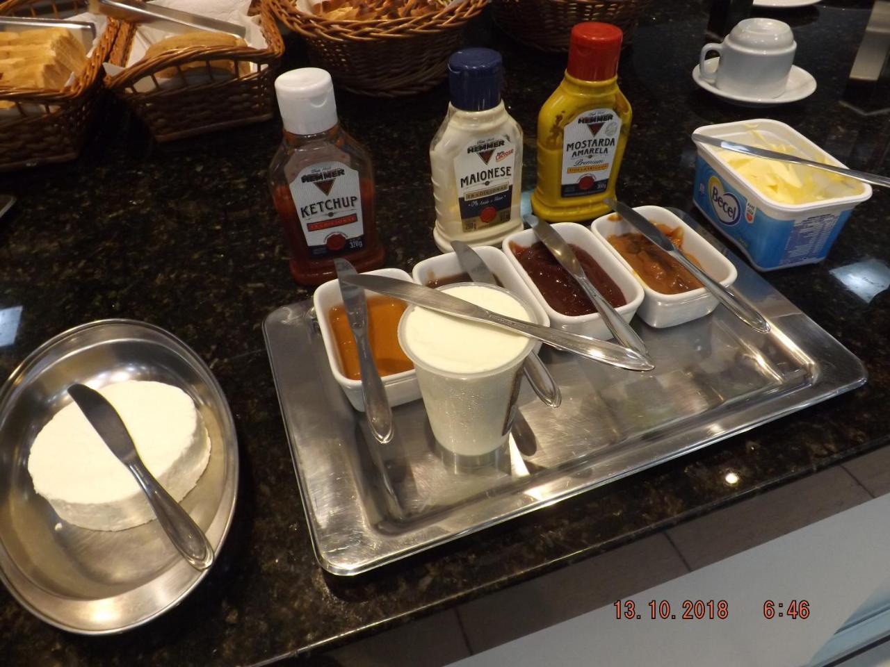Me Toque Palace Hotel Não Me Toques Екстериор снимка